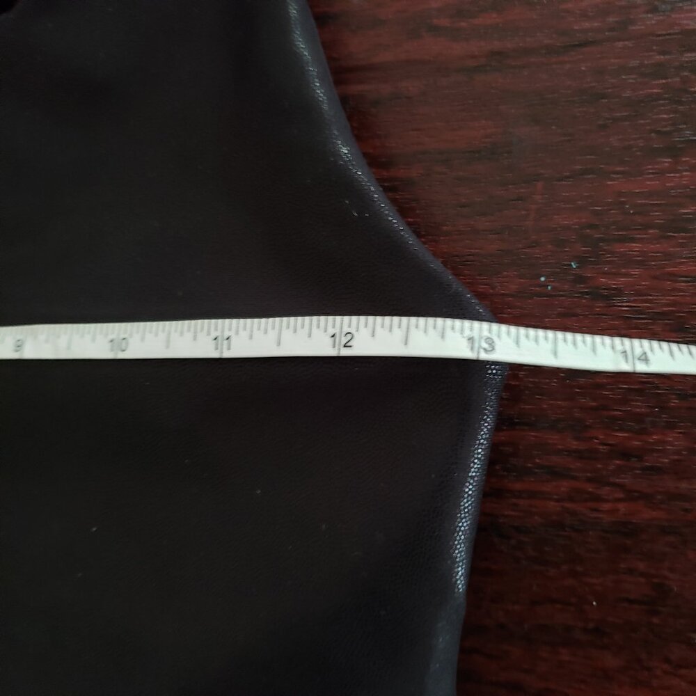 Old Navy metallic black longline sports bra XS - Picture 10 of 12